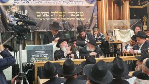 מאות משתתפי "ירחי כלה" בקבלת פנים לרשכבה"ג מרן שר התורה הגר"ח קניבסקי שליט"א