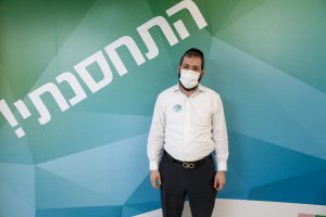 הרב אריה קניבסקי, נכדו של הרב חיים קניבסקי  התחסן לקורונה