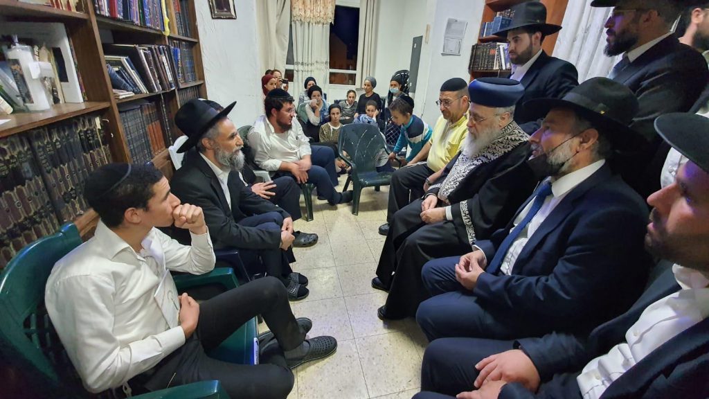 מסע הניחומים של ח"כ משה אבוטבול בבתי האבלים על אסון מירון
