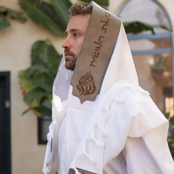 טלית לבר מצווה – איך בוחרים את הטלית שתלווה את הנער ברגע המרגש ביותר?