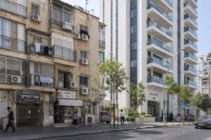פינוי בינוי בבני ברק: מה חוק פינוי בינוי מבטיח לדיירים ואיפה ההסכם הוא שקובע